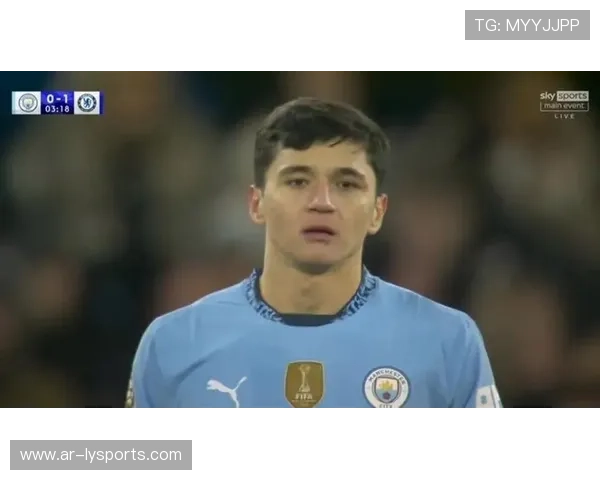 传奇门将复出振奋球队，英超保级形势乐观，足球传奇门将